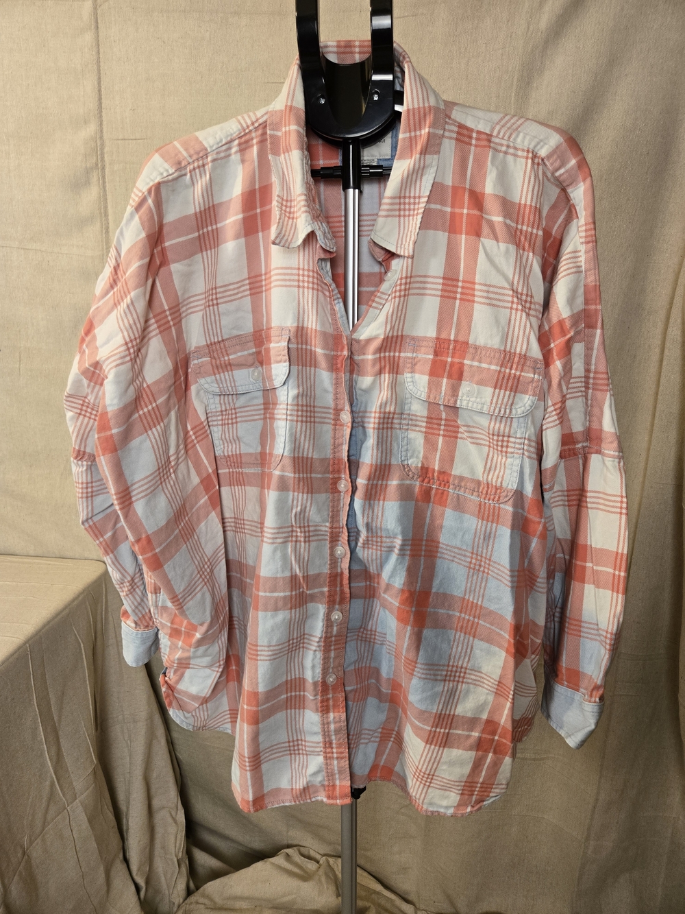 American Eagle Plaid Button Down Shirt Women's XL pink White